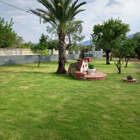 Iro-kostas House 3